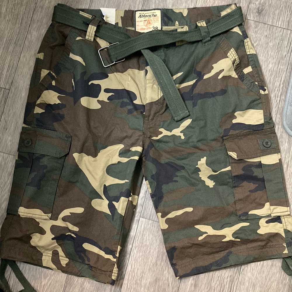 Men’s camo shorts